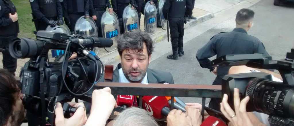 El abogado de De Vido descartó que el ex ministro "prenda el ventilador"