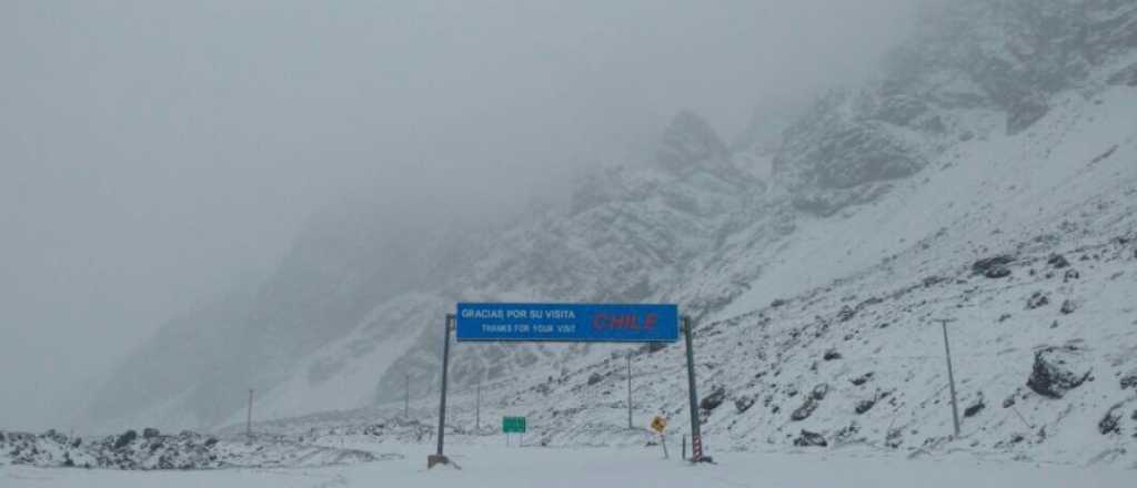 Fuertes nevadas en Alta Montaña y el Paso cerrado