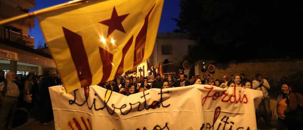 Multitudinarias protestas independentistas en Cataluña 