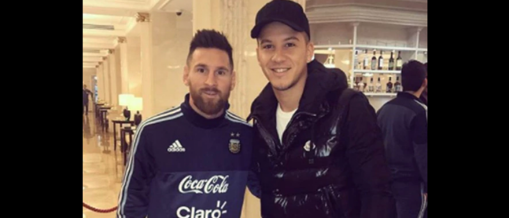 Messi se sacó una foto con Driussi, no lo reconoció y luego le pidió disculpas