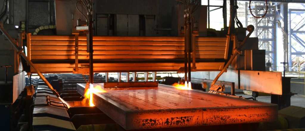 La producción de acero crudo bajó 0,2% interanual en octubre