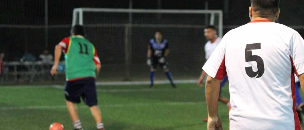 Fue a jugar al fútbol y cuando salió le robaron la camioneta