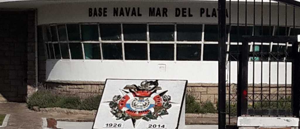 Los familiares de los tripulantes del submarino esperan en Mar del Plata