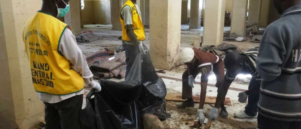 Al menos 50 muertos en un atentado en una mezquita en Nigeria
