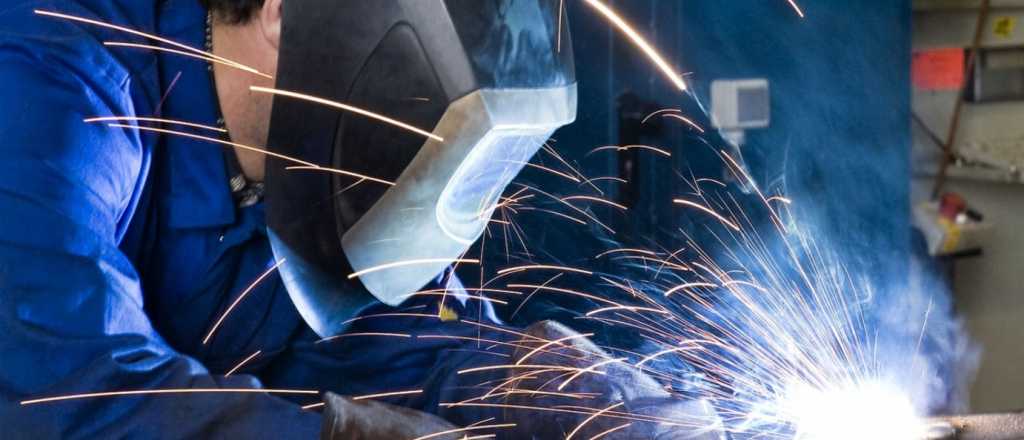 Metalúrgicos recibirán el bono de 5 mil pesos en tres cuotas