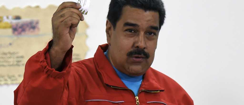 Nicolás Maduro: "Fui al futuro y vi que todo sale bien"