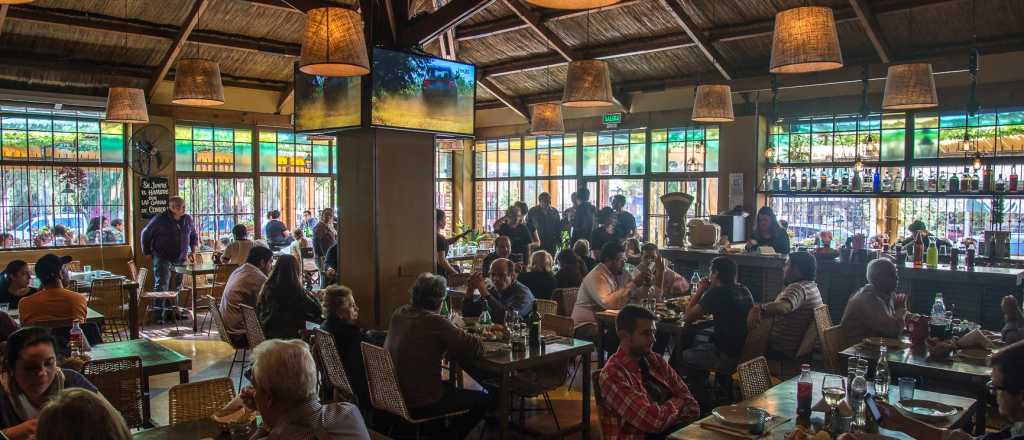 ¿Cuánto cuesta salir a cenar en Navidad o Año Nuevo en Mendoza?