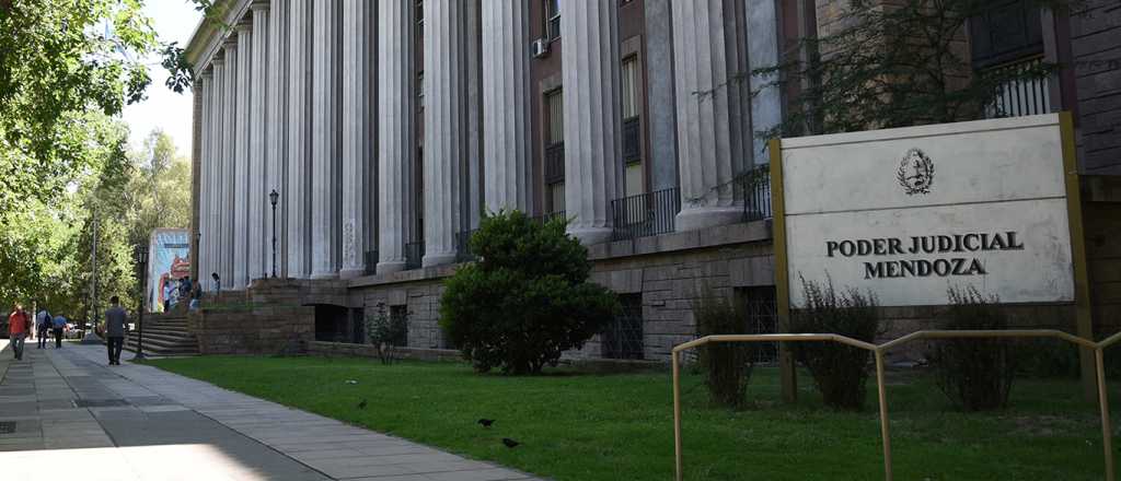 Defensor oficial se descompensó y falleció en los Tribunales de Mendoza