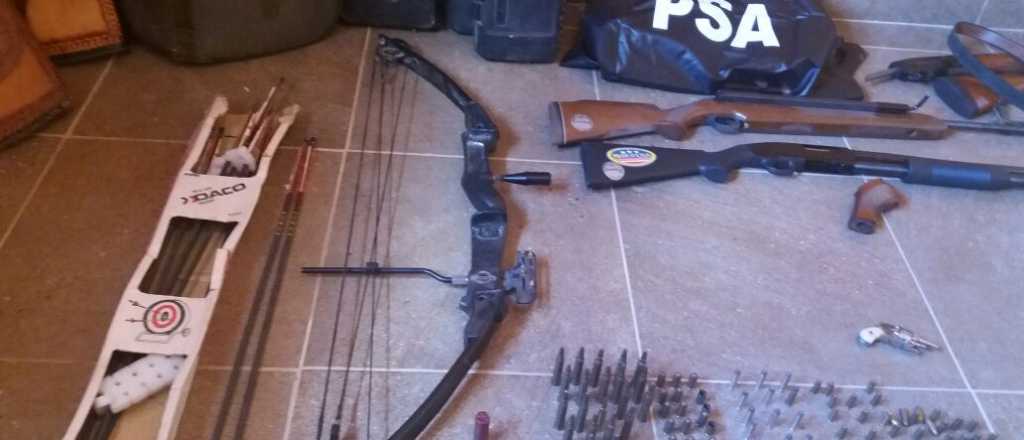 Fotos: el arsenal que guardaba Mart&iacute;n Espiasse, el pr&oacute;fugo N&deg;1 del pa&iacute;s