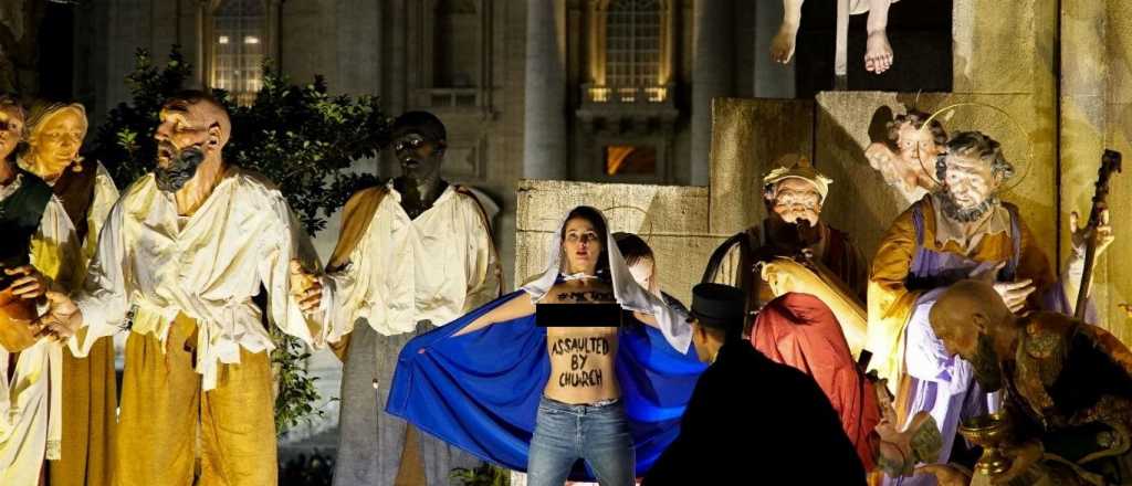 Video: feminista armó un escándalo en el Vaticano