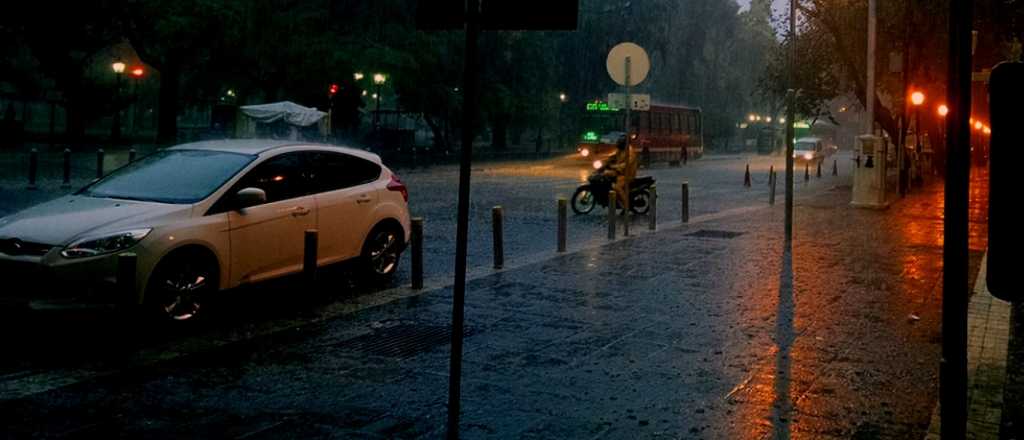 Continua el alerta por tormentas fuertes en Mendoza 