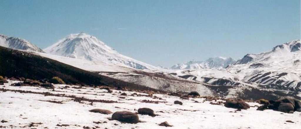 Gendarmería rescató ocho turistas en la Laguna del Diamante