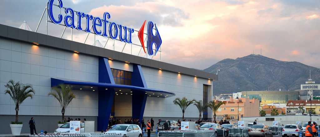 Se baj&oacute; uno de los candidatos a comprar Carrefour