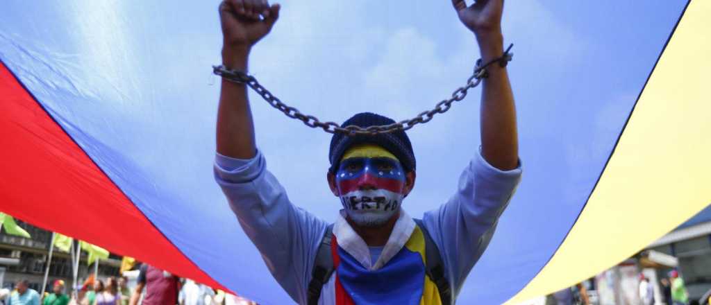 Denuncian que hay m&aacute;s de 800 presos pol&iacute;ticos en Venezuela