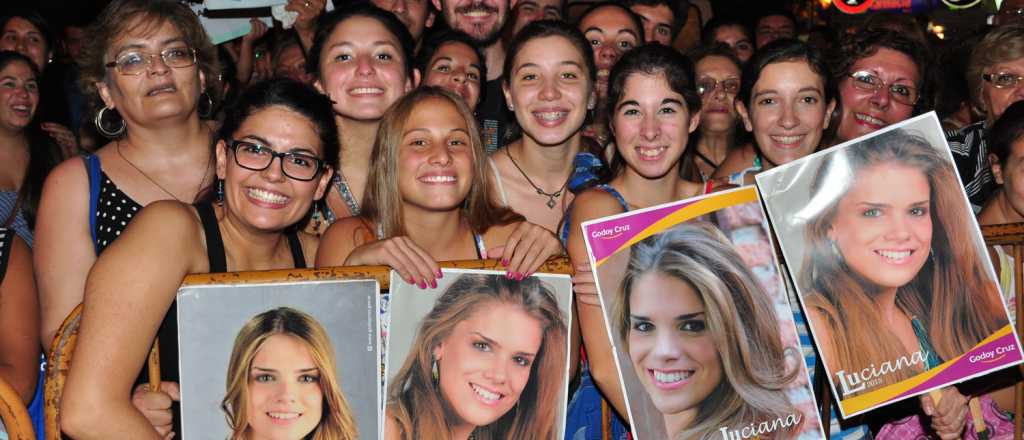 La V&iacute;a Blanca de la gente: el Post hizo "sociales" en la calle