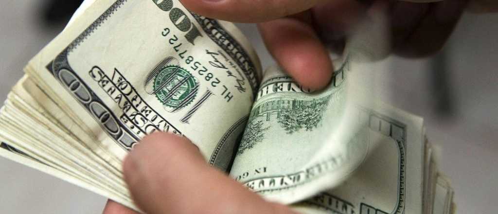 El dólar cotiza a $23 en el Banco Nación