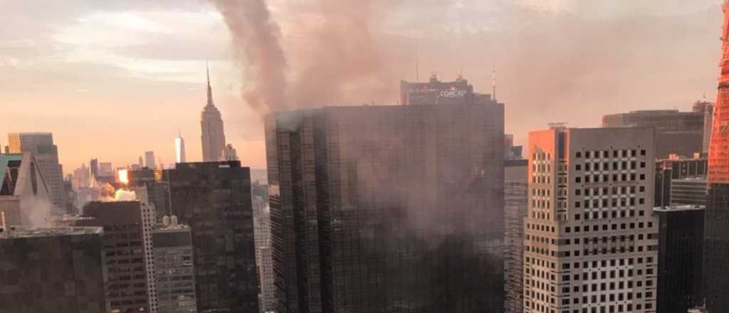 Bomberos controlaron el incendio en la torre Trump de Nueva York