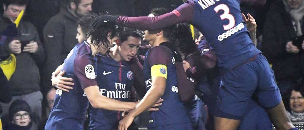 Video: PSG ganó con gol de Di María y el árbitro protagonizó un papelón