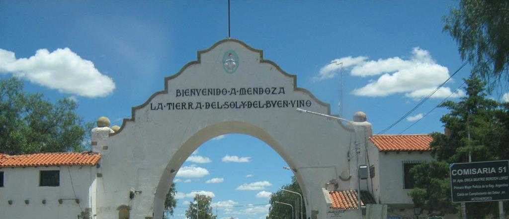 Polémica en redes: qué pasó con el Arco de Desaguadero