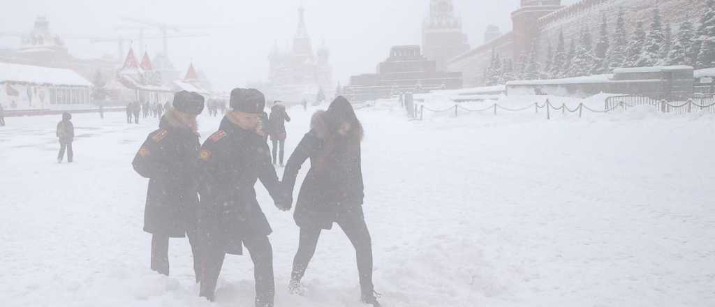 Moscú sepultada bajo la peor nevada de su historia
