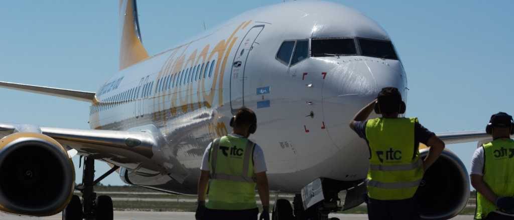 El gremio de azafatas entregar&aacute; viandas a empleados de Flybondi