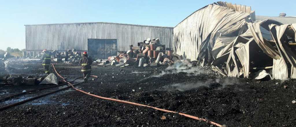 Incendio en una conservera en Ugarteche provocó pérdidas millonarias