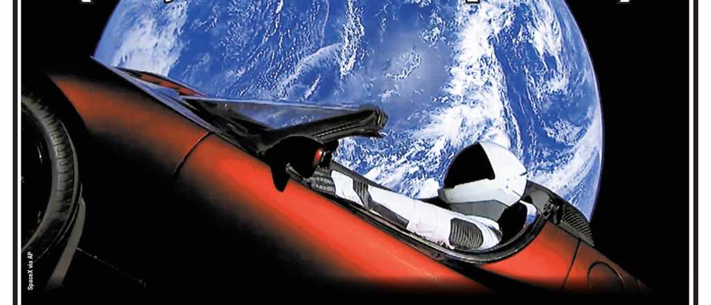 Sí, hay un auto de Elon Musk orbitando la Tierra