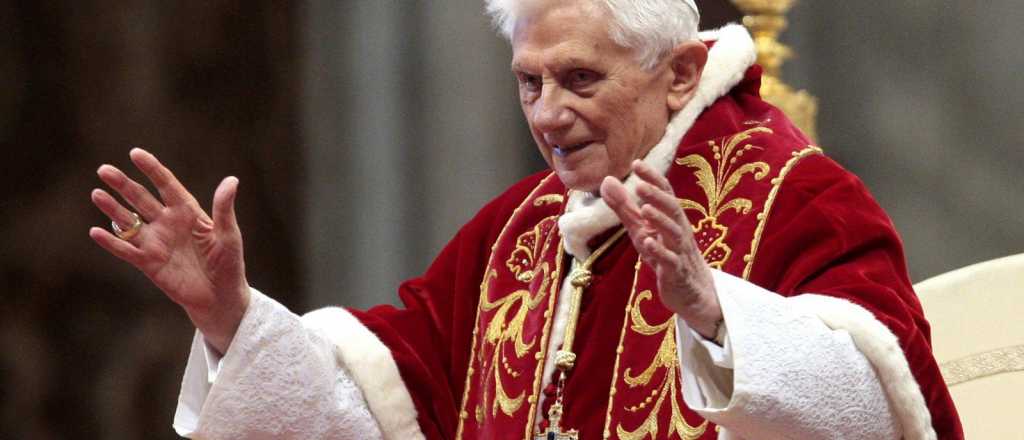 Benedicto XVI reconoció una "disminución de las fuerzas físicas"