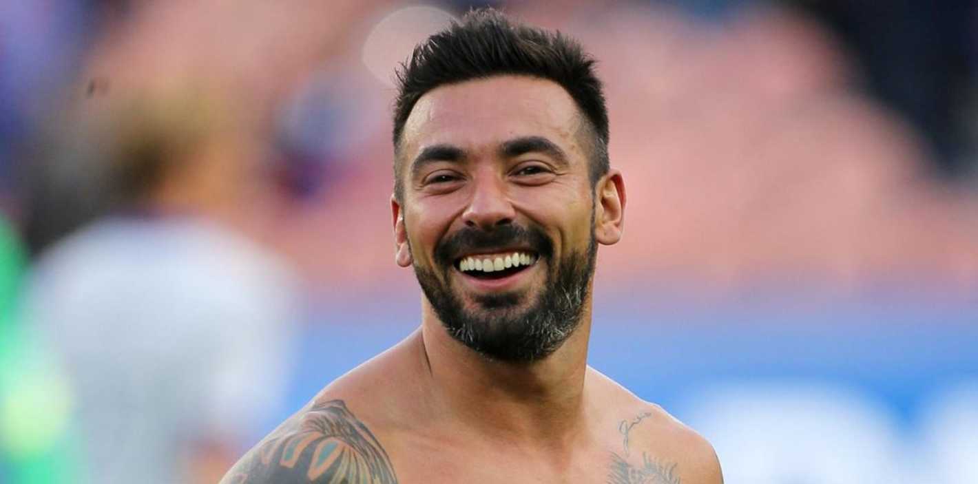 Es Falso El Tuit Del Pocho Lavezzi Gastando A Arturo Vidal Mendoza Es Falso El Tuit Del Pocho Lavezzi Gastando A Arturo Vidal Mendoza