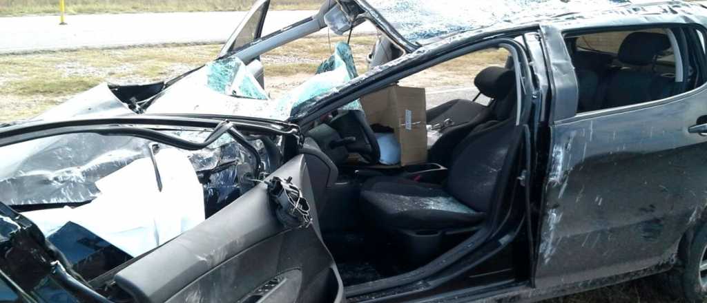 Murió un hombre tras volcar con su auto en Maipú
