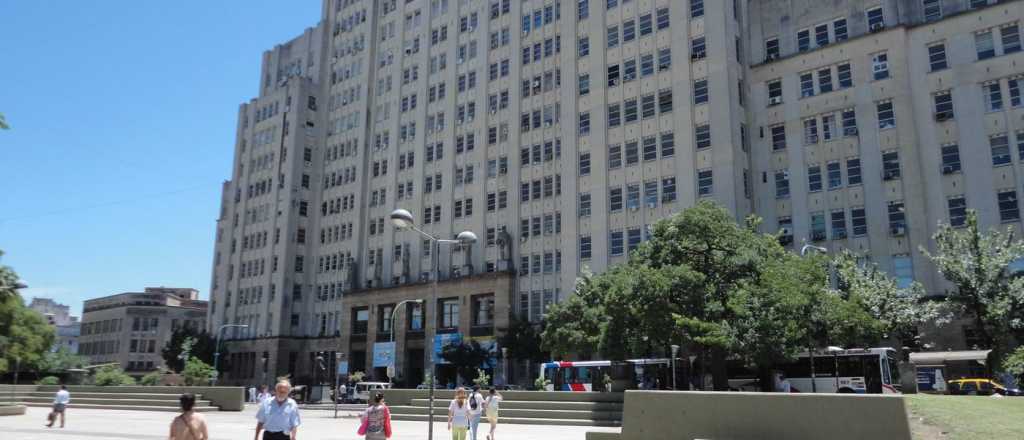 Separaron del cargo a la profesora que enseñaba el "delito homosexual"