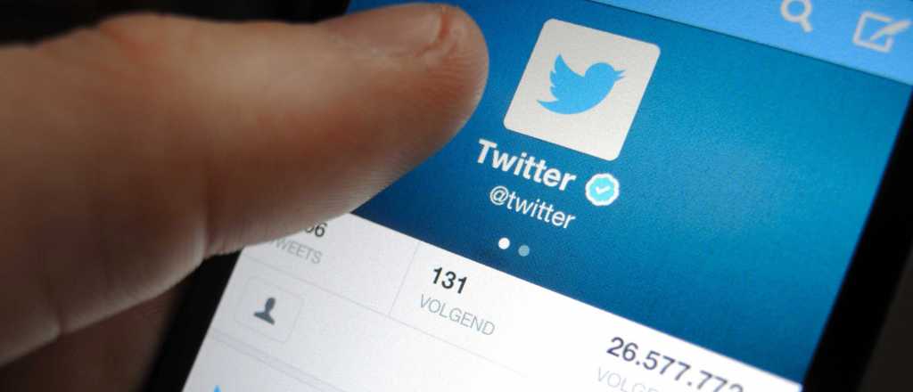 Twitter pidió a sus usuarios cambiar la contraseña por un error
