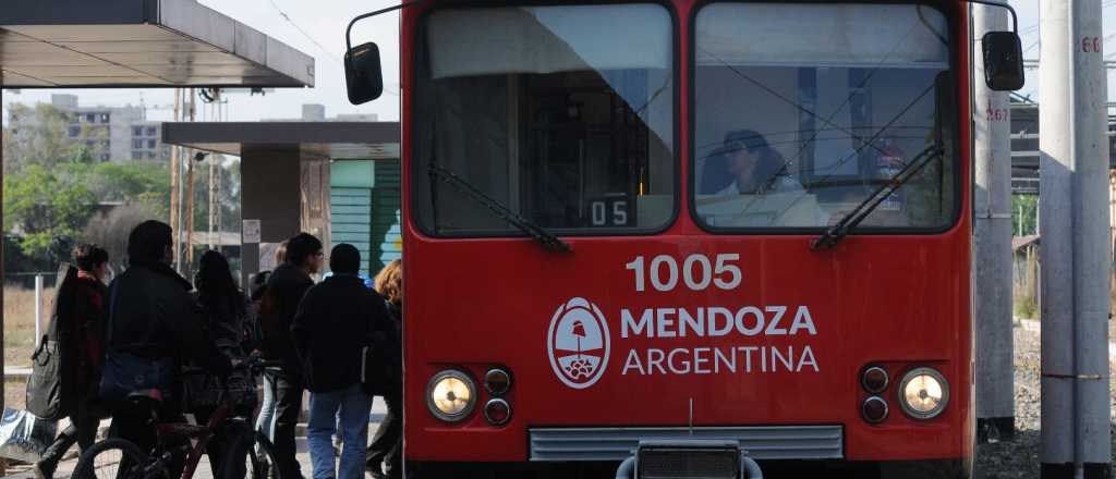 Mendoza recuperó siete duplas que se utilizarán en el Metrotranvía