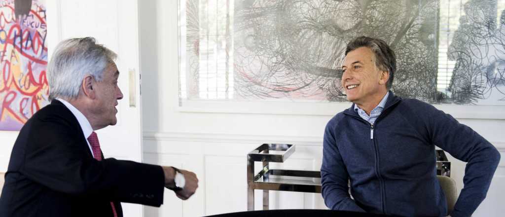 Macri con Piñera en su asunción se comprometieron a "mejorar los pasos"
