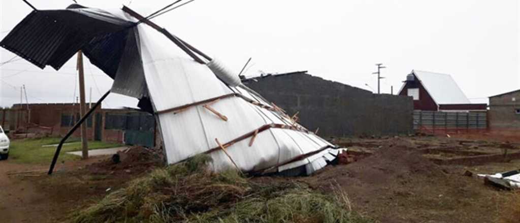 Un tornado hirió a dos personas y causó destrozos en La Pampa