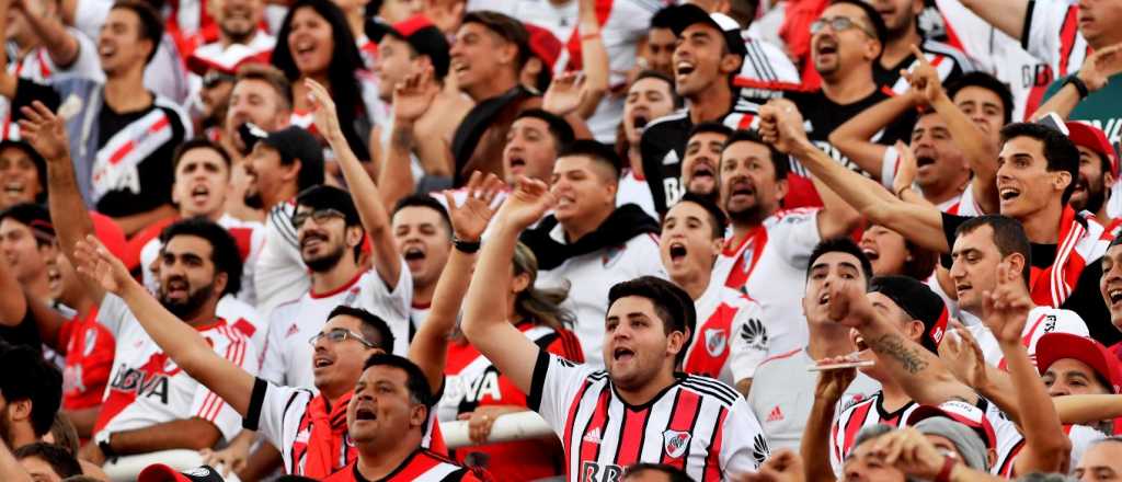 Los hinchas de River agotaron las populares para el partido en Mendoza