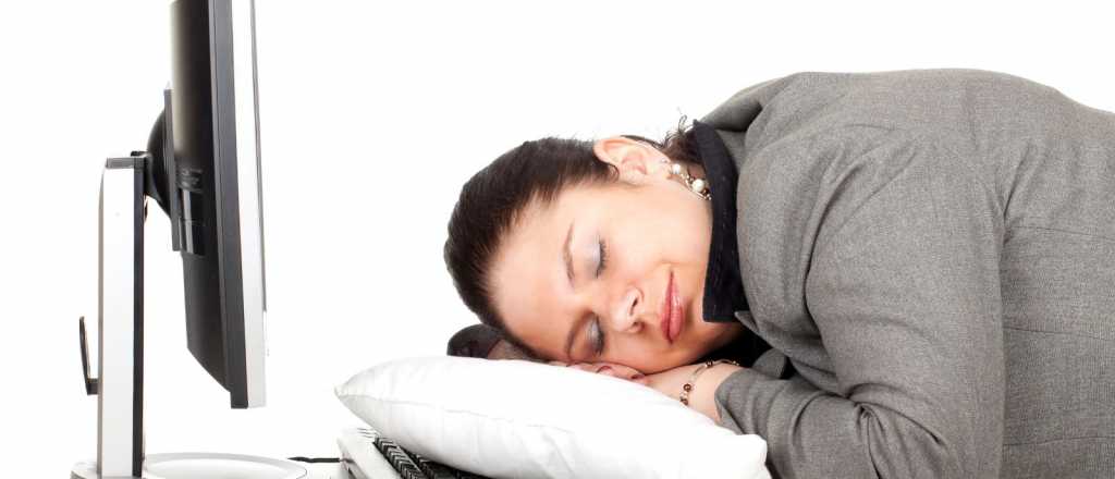 Dormir los fines de semana no compensa la falta de sueño semanal