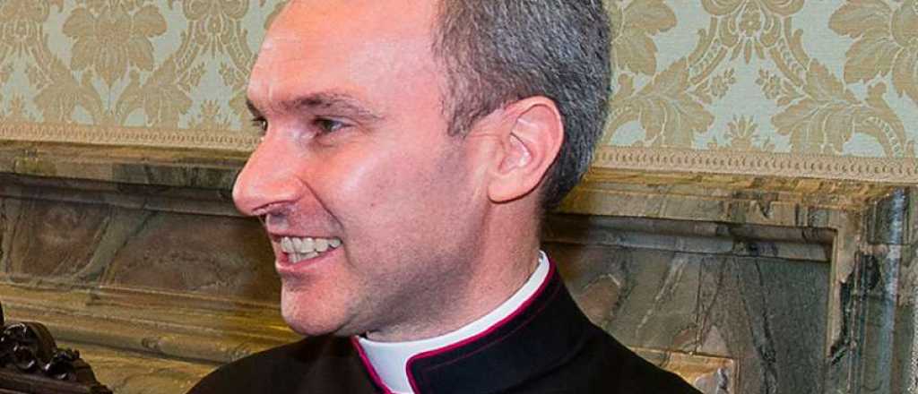 El Vaticano arrestó a uno de sus diplomáticos por tenencia de pornografía infantil