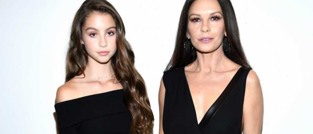 Ella es Carys, la hija de Catherine Zeta Jones y Michael Douglas