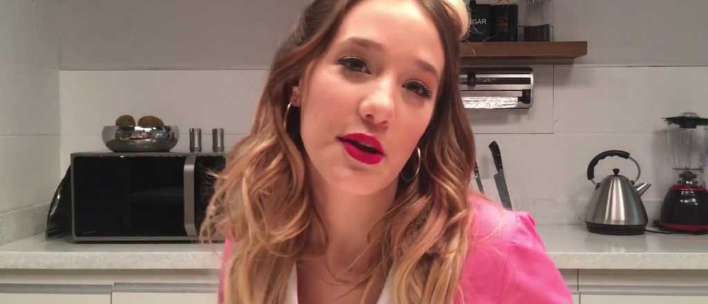 Ángela Torres la rompió cantando el Himno en los Juegos de la Juventud 