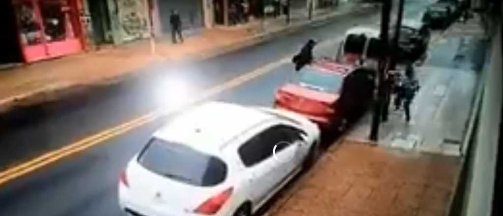 Video: violentísimo robo a una mujer que terminó internada