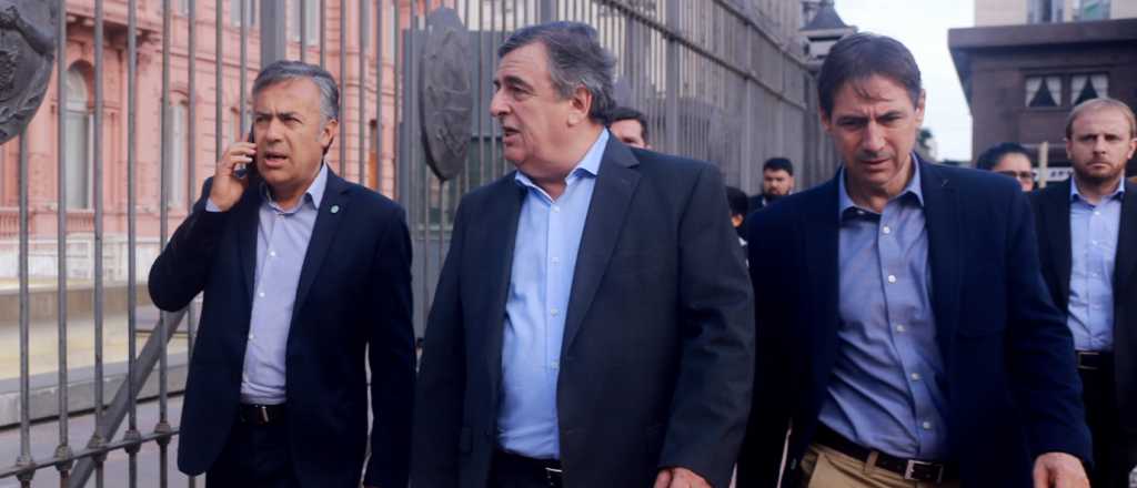 Cornejo, Milei y la oposición, críticos con los cambios en el Gabinete