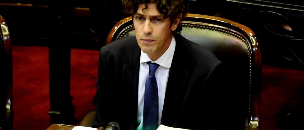 Lousteau habló de "impuestazo" y Cristina le pidió que "redondee"