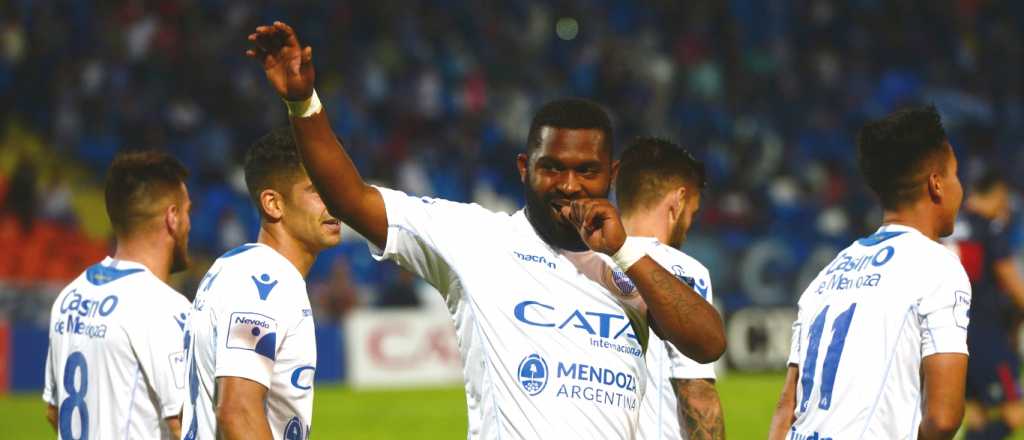 Video: as&iacute; hablaba el Morro de los hinchas del Tomba 