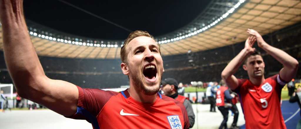 La original manera que eligi&oacute; Inglaterra para presentar su lista para el Mundial