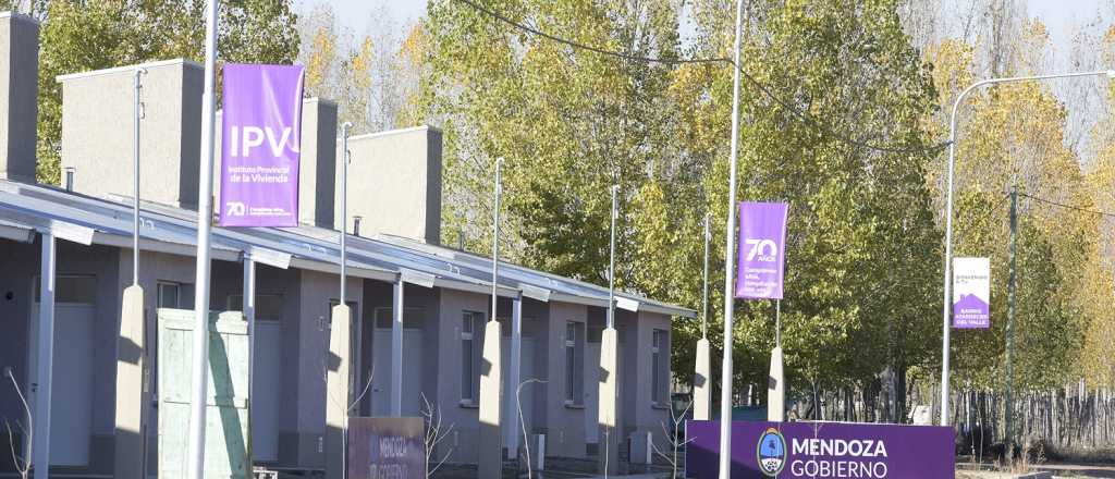 Sortearon los escribanos para regularizar la escritura de 76 barrios del IPV