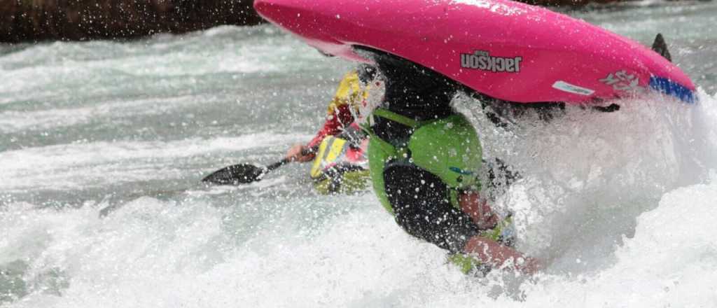 Un mendocino clasificó a las semis del mundial de kayak