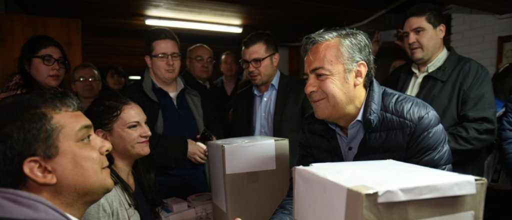 Cornejo votó en las elecciones de la UNCuyo