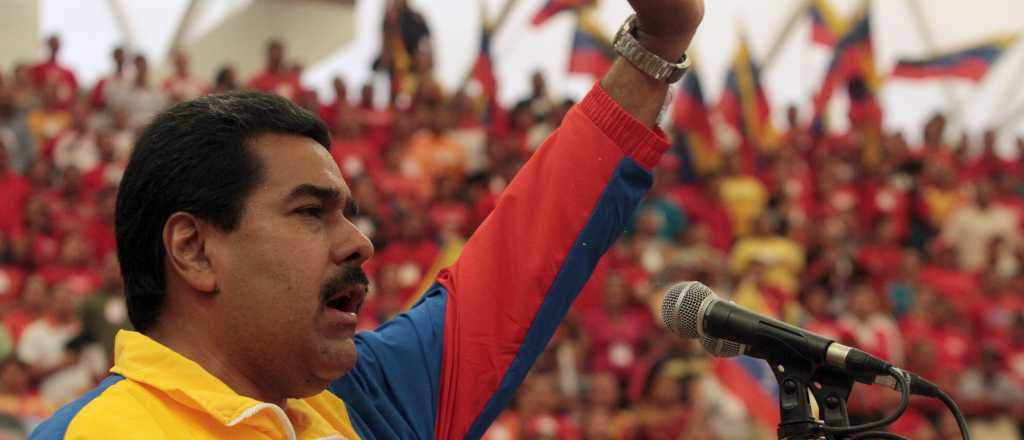 Maduro convocó a una movilización como "ensayo antigolpe"