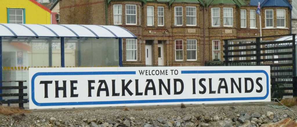 The Guardian sugirió que Gran Bretaña podría devolver Malvinas